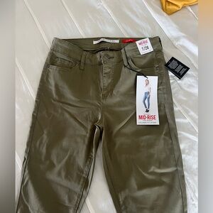 New celebrity pink jeans